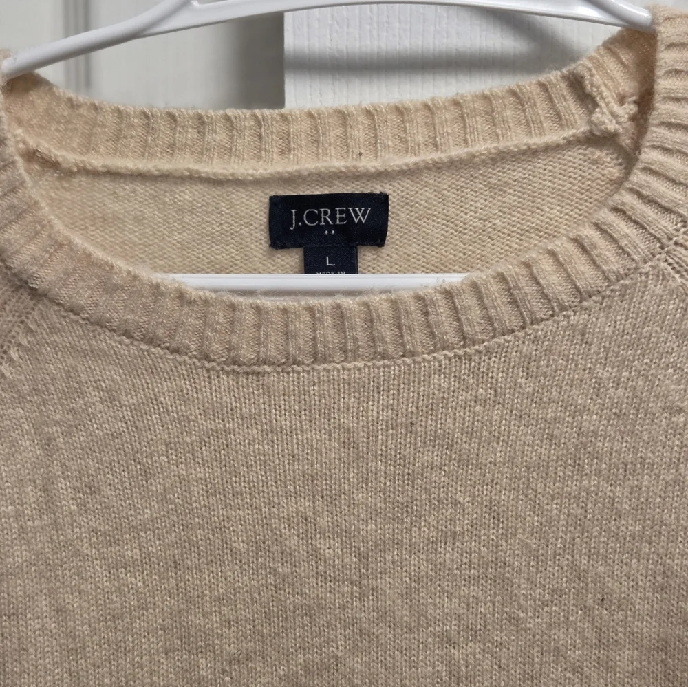 (5/$25) J. Crew Beige Sweater Size Large